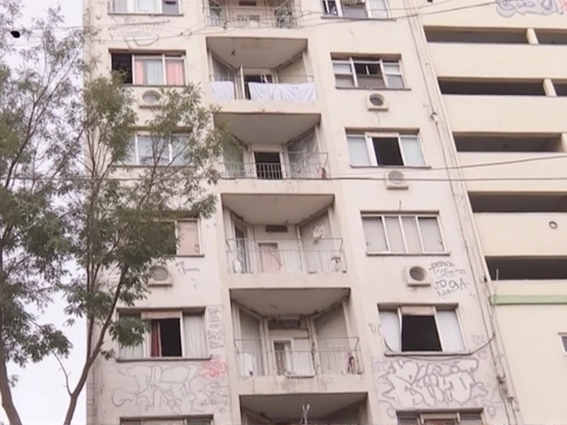 Incêndio em prédio ocupado no centro de São Paulo deixa três feridos e levanta dúvidas sobre segurança